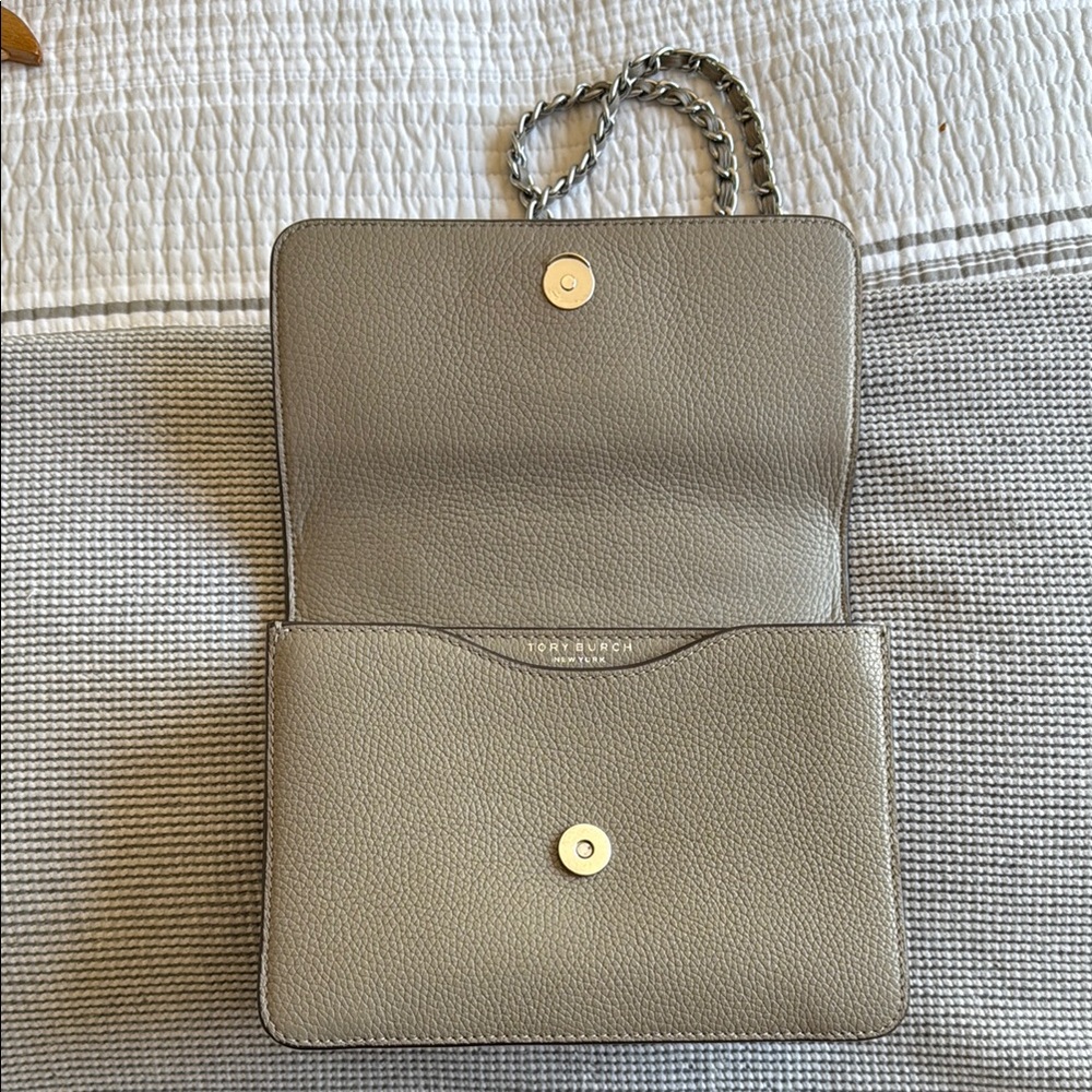 Tory Burch Taupe Shoulder Bag with Chain Strap - Picture 3 of 11